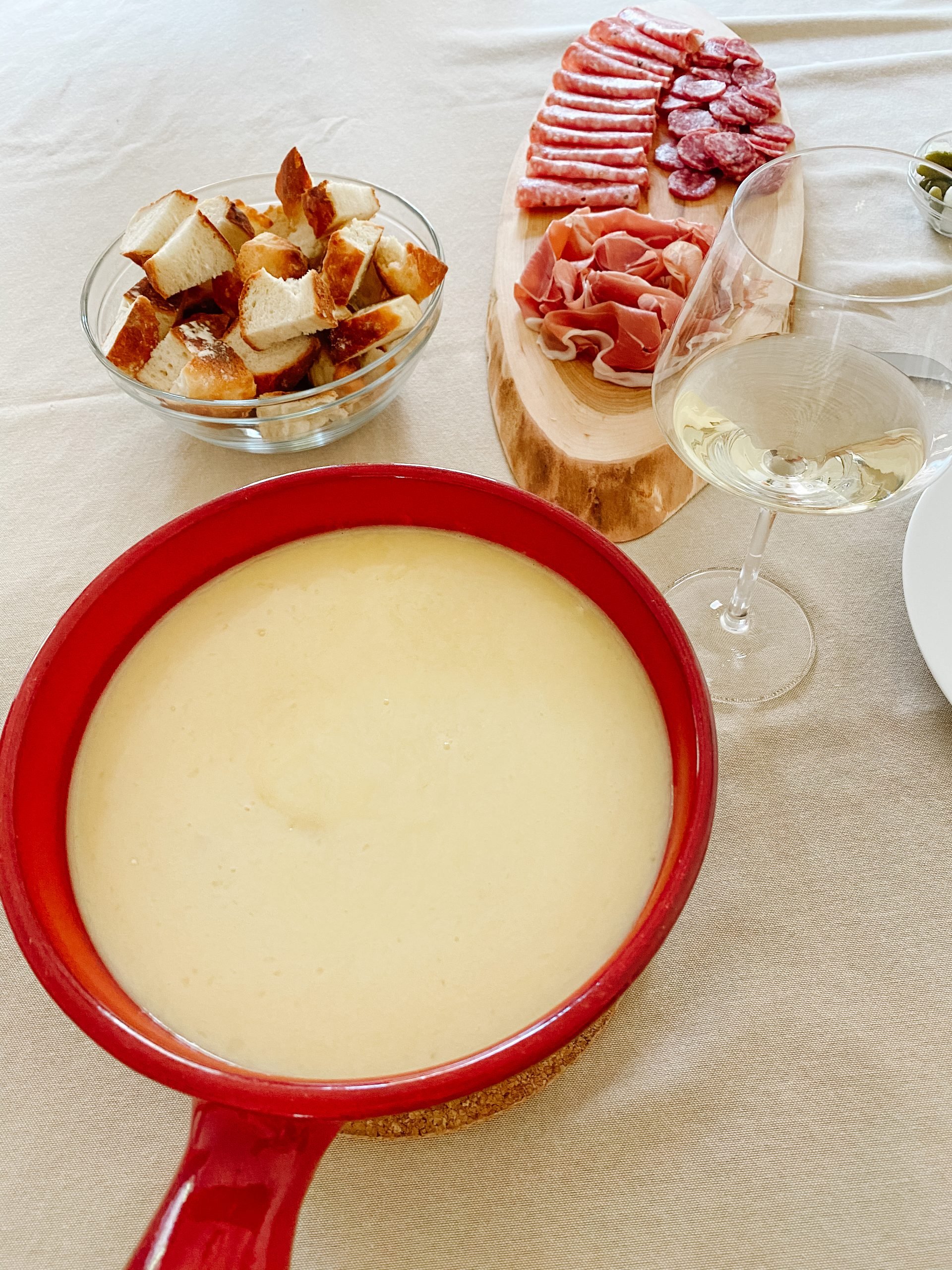 Authentic Swiss Cheese Fondue - Le Chef's Wife
