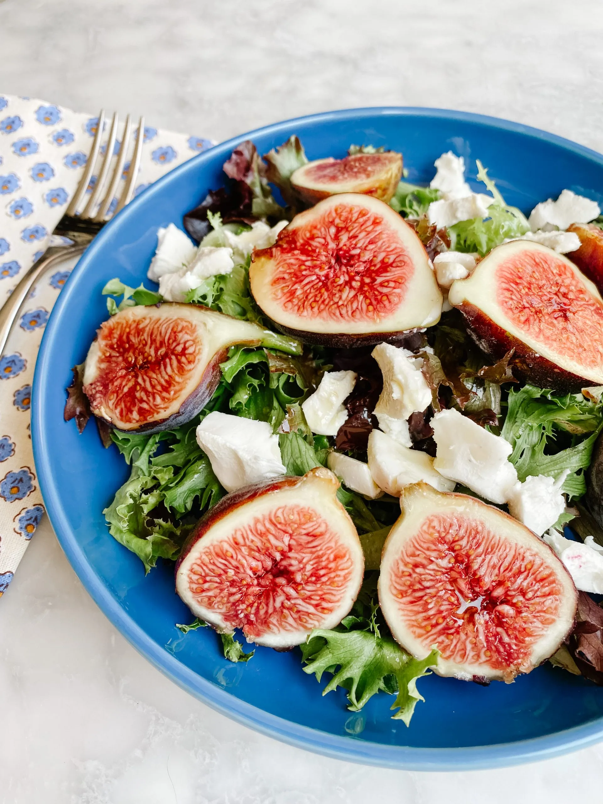 fresh figs, goat cheese, mixed greens, goat cheese