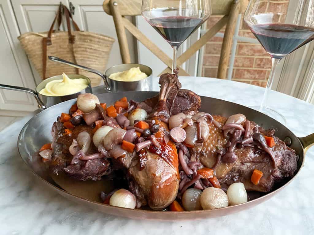 Turkey au vin and mashed potatoes with red wine