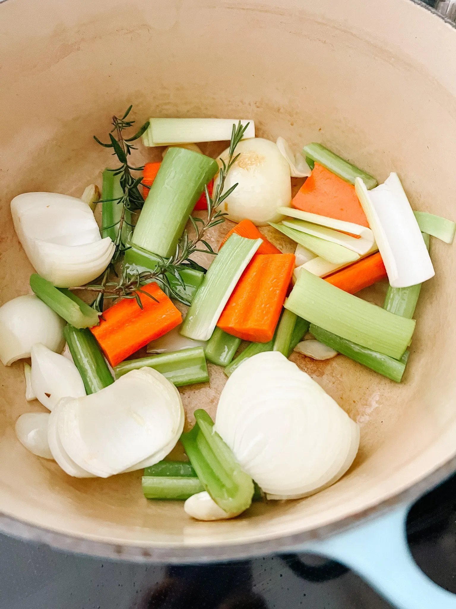 Fresh Aromatics in a pot for La Poule au Pot