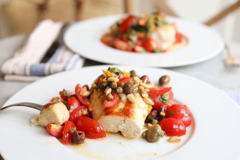 Chicken Chicken breasts vierge sauce (tomatoes, olives, capers, basil, pine nuts, lemon)