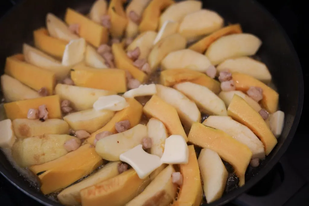 apples and squash in the pan to serve with duck breast