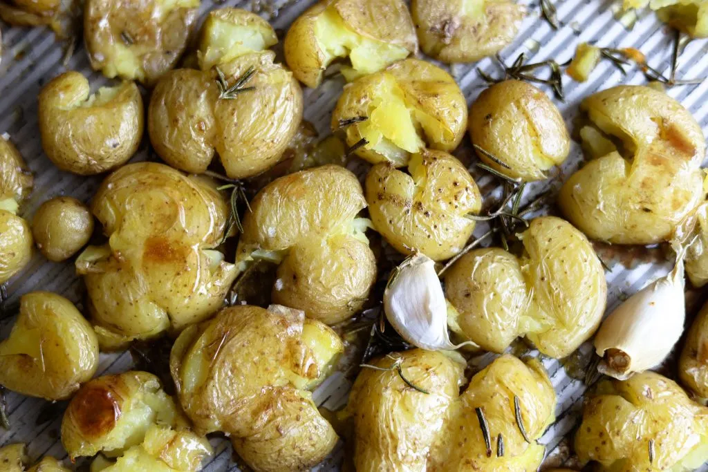 smashed roasted potatoes with rosemary and garlic