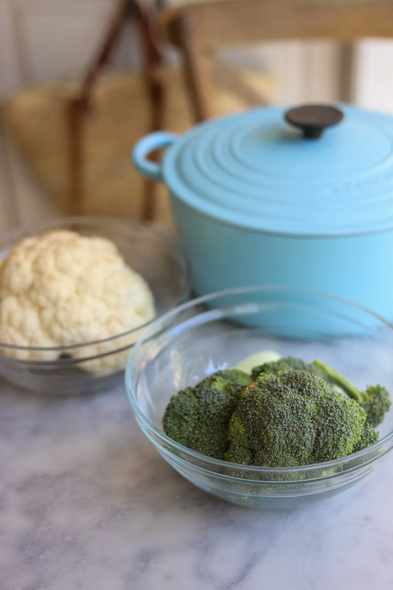 ingredients for healthy broccoli and cauliflower soup
